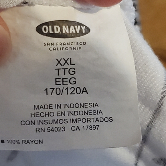 🛑 Old Navy XXL SS Split Neck White Print Blouse 🚔 - Picture 11 of 14